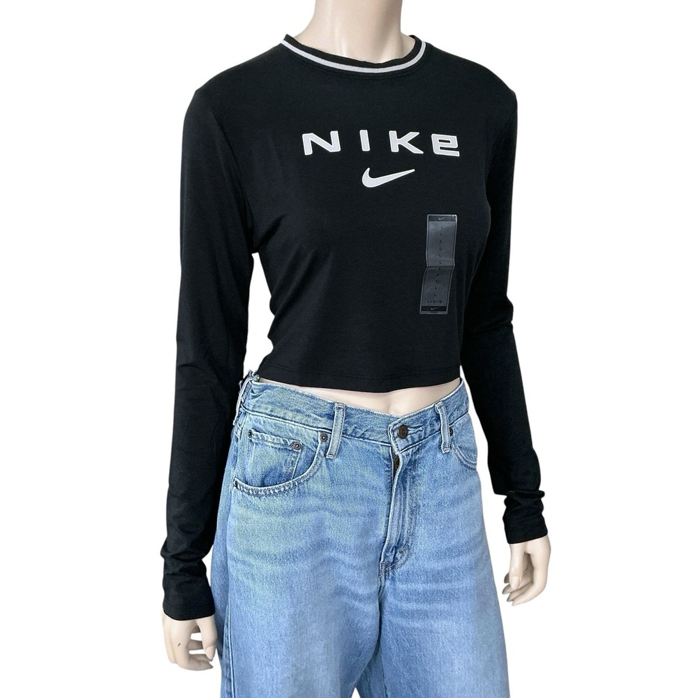 Nike Tee Women Large Black Long Sleeve Crop Chest Logo Top T-Shirt NWT